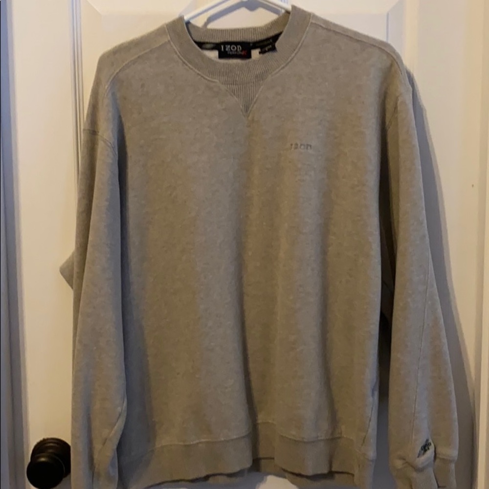 Men’s IZOD sweatshirt